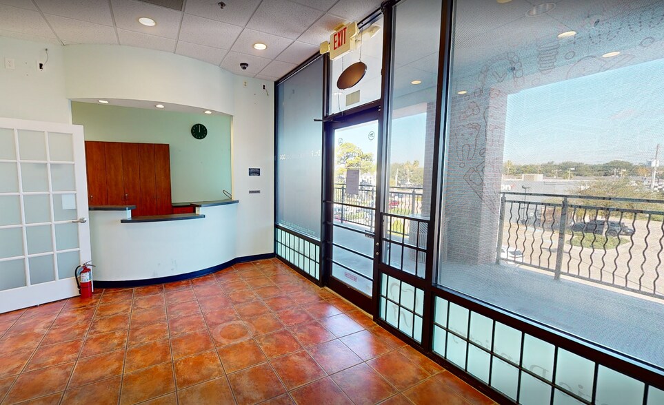 8401 Westheimer, Houston, TX à louer - Numérisation 3D de Matterport - Image 3 de 7