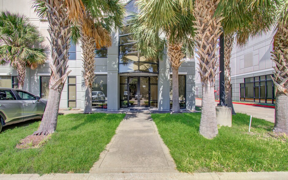 9330 Kirby Dr, Houston, TX à louer - Photo du bâtiment - Image 3 de 74