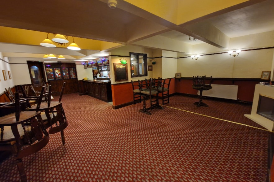 19 Farmers Way, Droitwich for sale - Interior Photo - Image 3 of 5