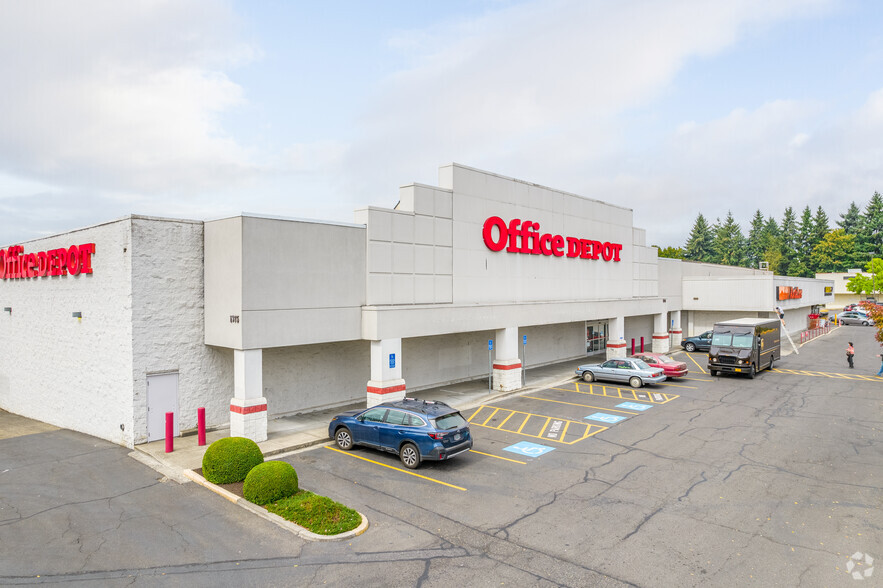 1975-2075 SE Tualatin Valley Hwy, Hillsboro, OR for sale - Primary Photo - Image 1 of 1