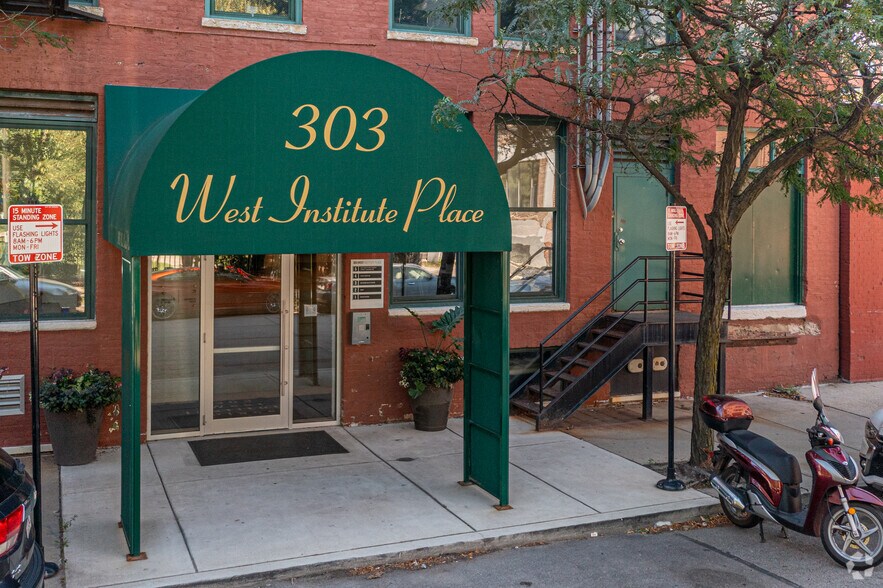 303 W Institute Pl, Chicago, IL à louer - Photo du bâtiment - Image 2 de 10