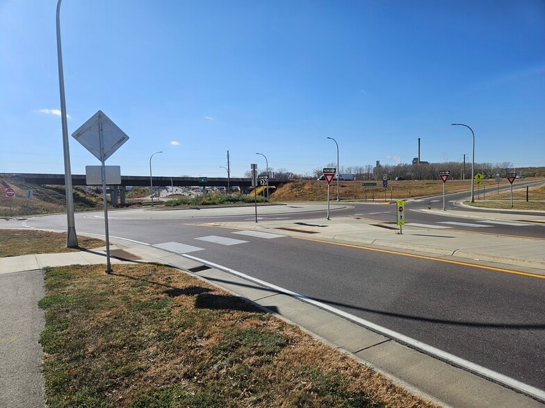 2401 N. Riverfront Dr., Mankato, MN à vendre - Autre - Image 3 de 11