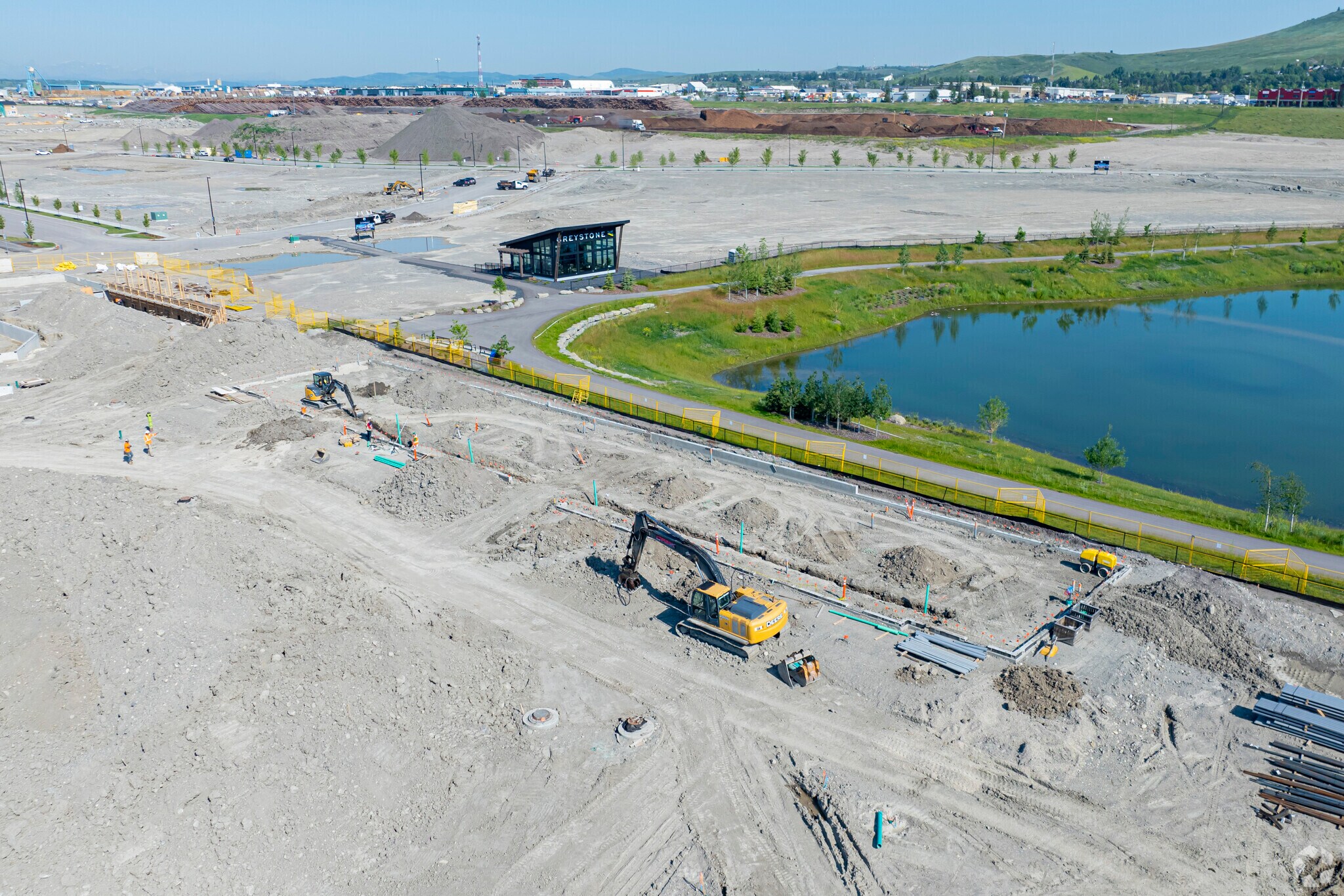 264 Park St, Cochrane, AB à louer Photo du bâtiment- Image 1 de 7