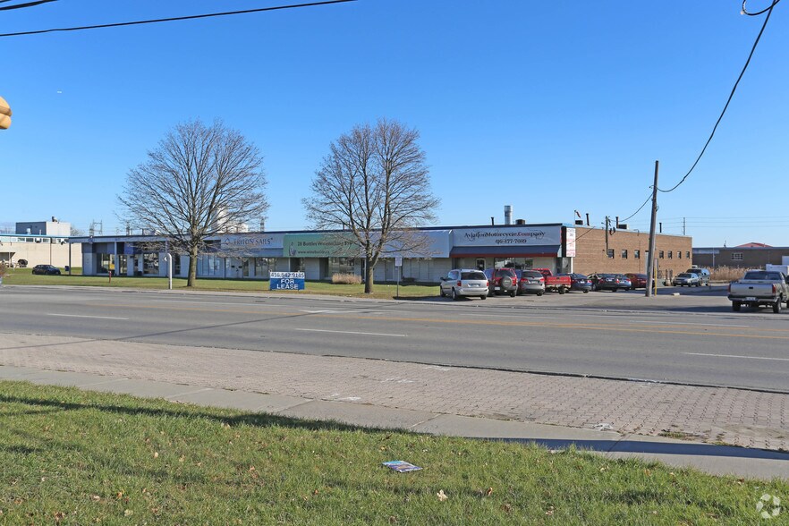 848-872 Lakeshore Rd, Mississauga, ON à vendre - Photo principale - Image 1 de 1