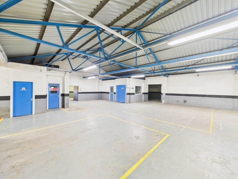 2 Elmbank St, Ayr for lease - Building Photo - Image 3 of 7