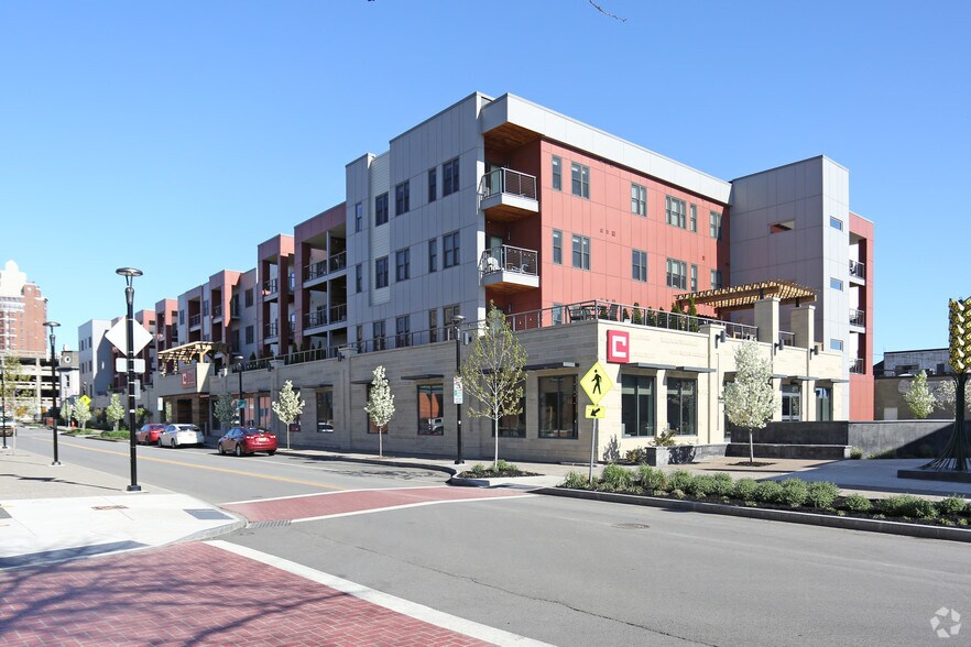 50 Charlotte St, Rochester, NY à vendre - Photo principale - Image 1 de 14