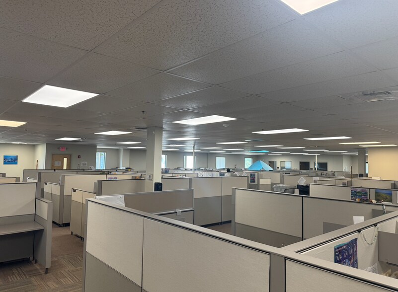 88-96 Industry Ave, Springfield, MA à louer - Photo du bâtiment - Image 2 de 5