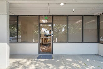990-992 San Antonio Rd, Palo Alto, CA for lease Interior Photo- Image 1 of 15