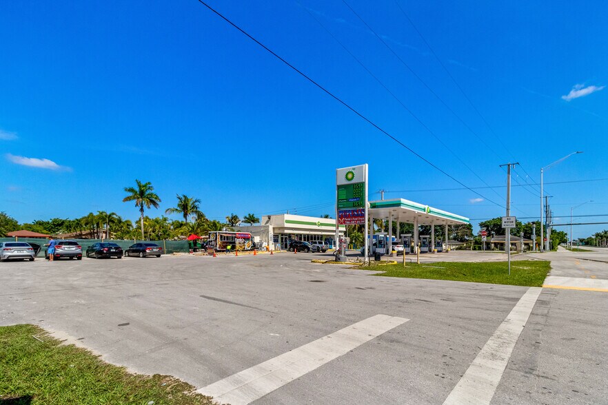 27200 SW 177th Ave, Homestead, FL à vendre - Photo du bâtiment - Image 2 de 11