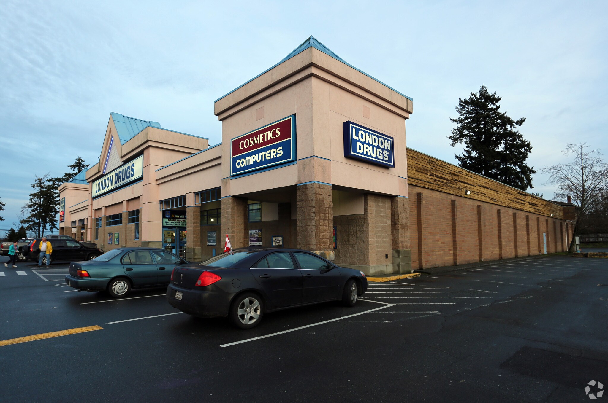 1905-1907 Sooke Rd, Victoria, BC à vendre Photo principale- Image 1 de 1