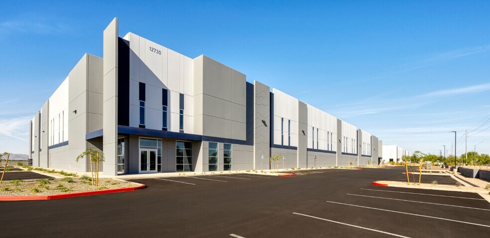 13022 W Rosewood Dr, El Mirage, AZ à louer - Photo du bâtiment - Image 1 de 15