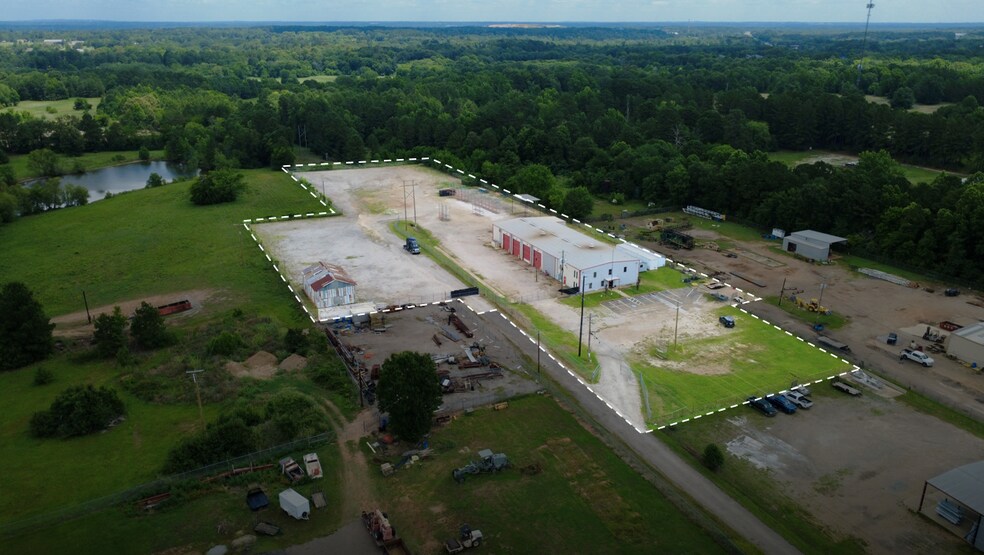 2103 E SH 31, Kilgore, TX à vendre - Photo du bâtiment - Image 3 de 22