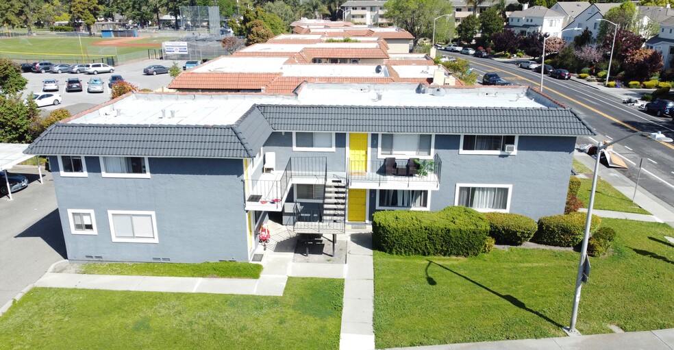 3280 Cabrillo Ave, Santa Clara, CA à vendre - Photo du bâtiment - Image 1 de 1