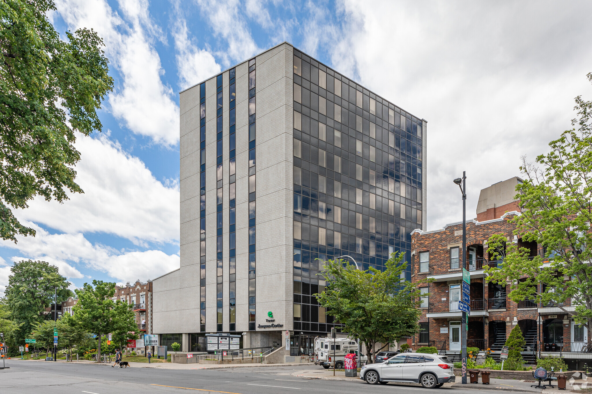 1851 Rue Sherbrooke E, Montréal, QC à louer Photo principale- Image 1 de 15