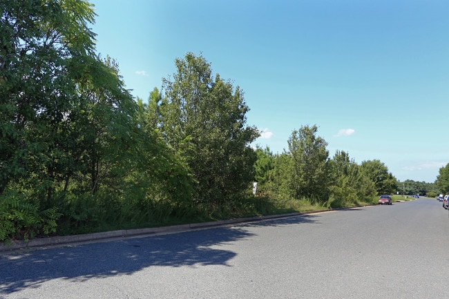 More details for 11000 Pierson Dr, Fredericksburg, VA - Land for Lease