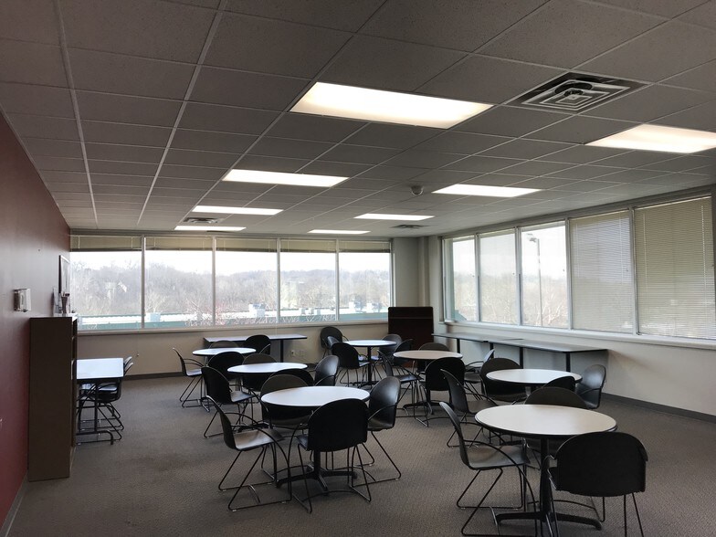 1440 NW Vivion Rd, Kansas City, MO à louer - Photo intérieure - Image 2 de 25