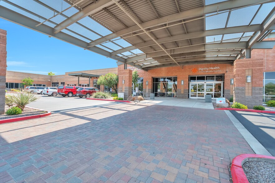 2905 W Warner Rd, Chandler, AZ à louer - Photo du bâtiment - Image 3 de 13