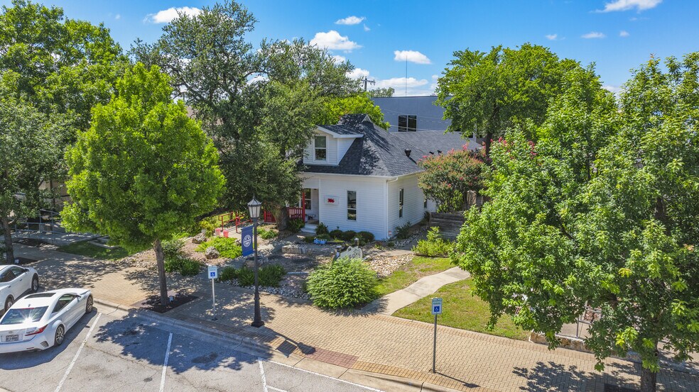 306 W Main St, Round Rock, TX à vendre - Photo du bâtiment - Image 3 de 4