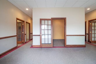421-481 PENBROOKE Dr, Penfield, NY for lease Interior Photo- Image 1 of 51
