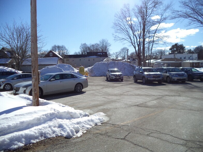 25 Library St, Hudson, NH à vendre - Photo du bâtiment - Image 3 de 49