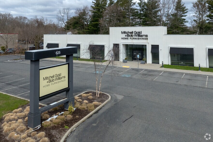 625 Worcester St, Natick, MA à louer - Photo du bâtiment - Image 2 de 6