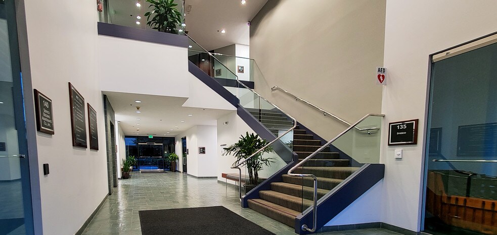 1425 N McDowell Blvd, Petaluma, CA à louer - Photo intérieure - Image 3 de 20