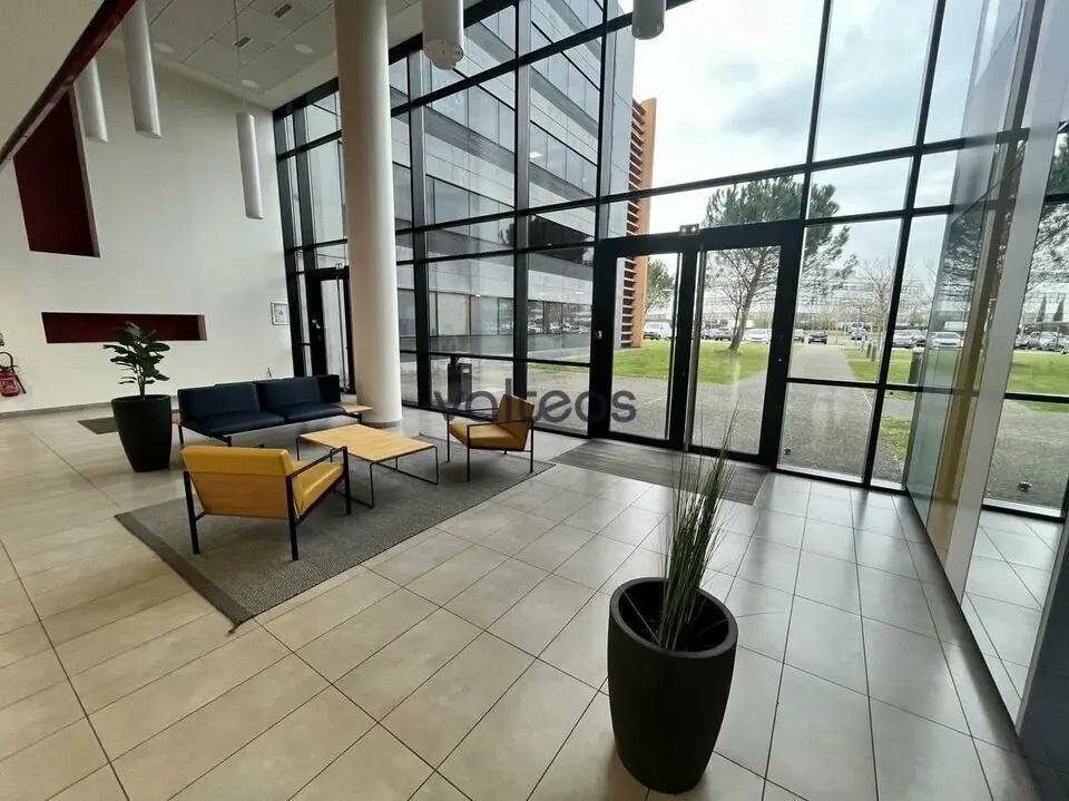 13 Rue Marie Louise Dissard, Toulouse for lease Lobby- Image 1 of 9