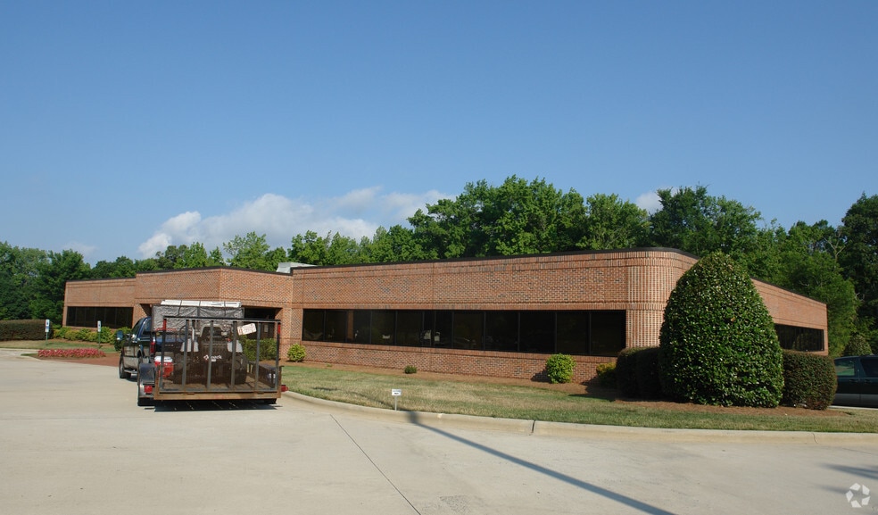 1838 Gold Hill Rd, Fort Mill, SC for sale - Primary Photo - Image 1 of 4
