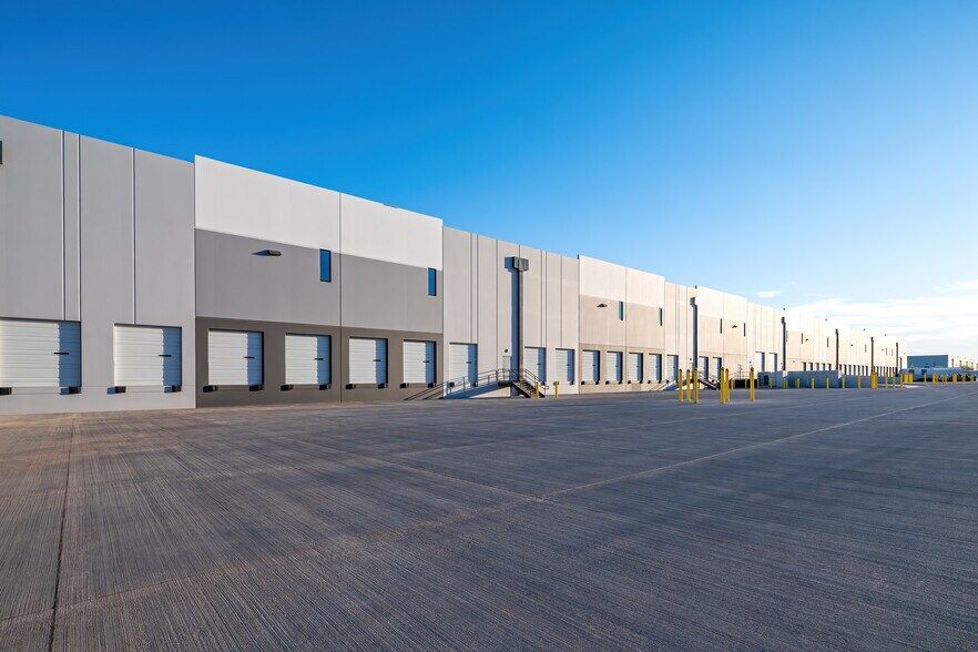 9512 E Elliot Rd, Mesa, AZ à louer - Photo intérieure - Image 3 de 51