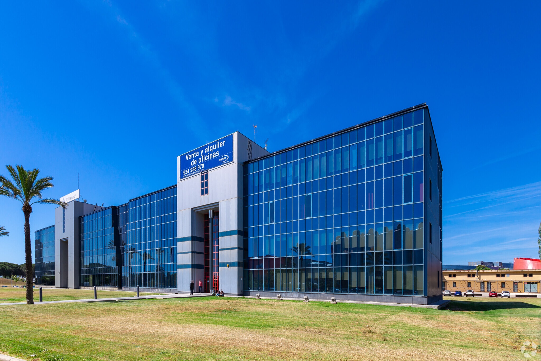 Carrer de la Garrotxa, El Prat de Llobregat, Barcelona for sale Building Photo- Image 1 of 4