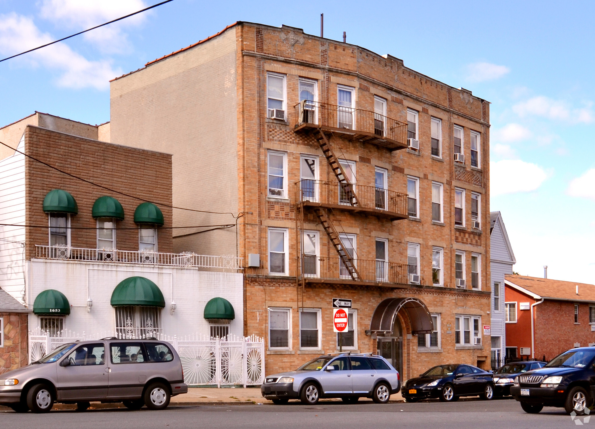 1657 Unionport Rd, Bronx, NY for sale Primary Photo- Image 1 of 1