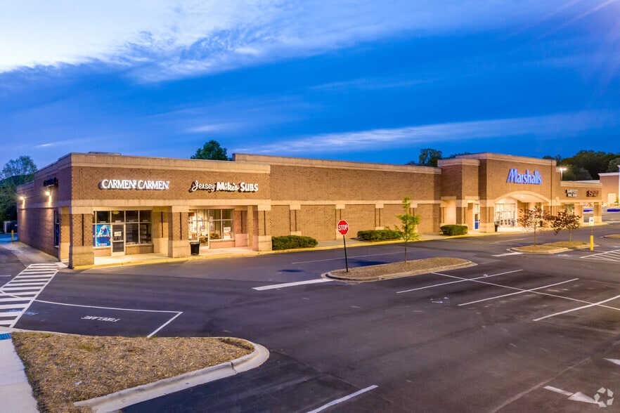 2326-2332 Matthews Township Pky, Matthews, NC for sale - Building Photo - Image 2 of 7