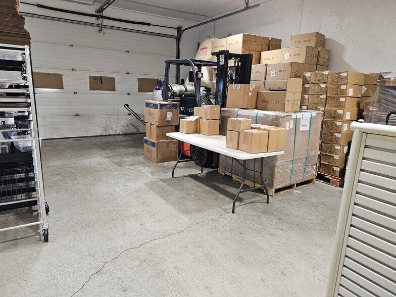 321 W Clifton St, Tomah, WI à vendre - Photo du bâtiment - Image 3 de 7