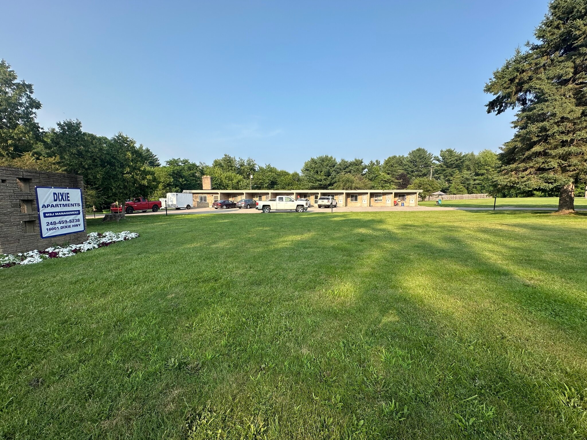 16001 Dixie Hwy, Holly, MI à vendre Photo principale- Image 1 de 24