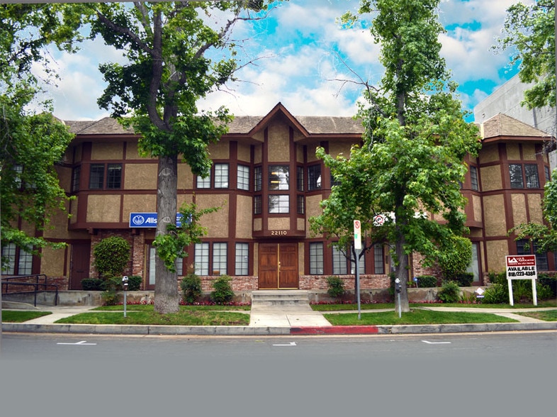 22110 Clarendon St, Woodland Hills, CA for lease - Primary Photo - Image 1 of 10