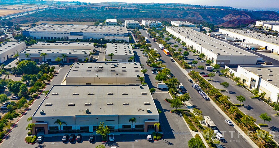 6259 Progressive Dr, San Diego, CA à vendre - Photo du bâtiment - Image 2 de 4