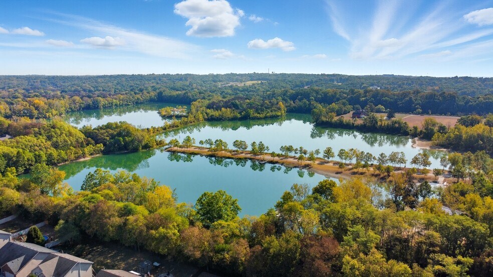 340 Central Ave, Carlisle, OH à vendre - Photo du bâtiment - Image 2 de 30