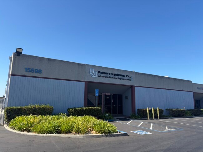 More details for 15592-15606 Producer Ln, Huntington Beach, CA - Industrial for Lease