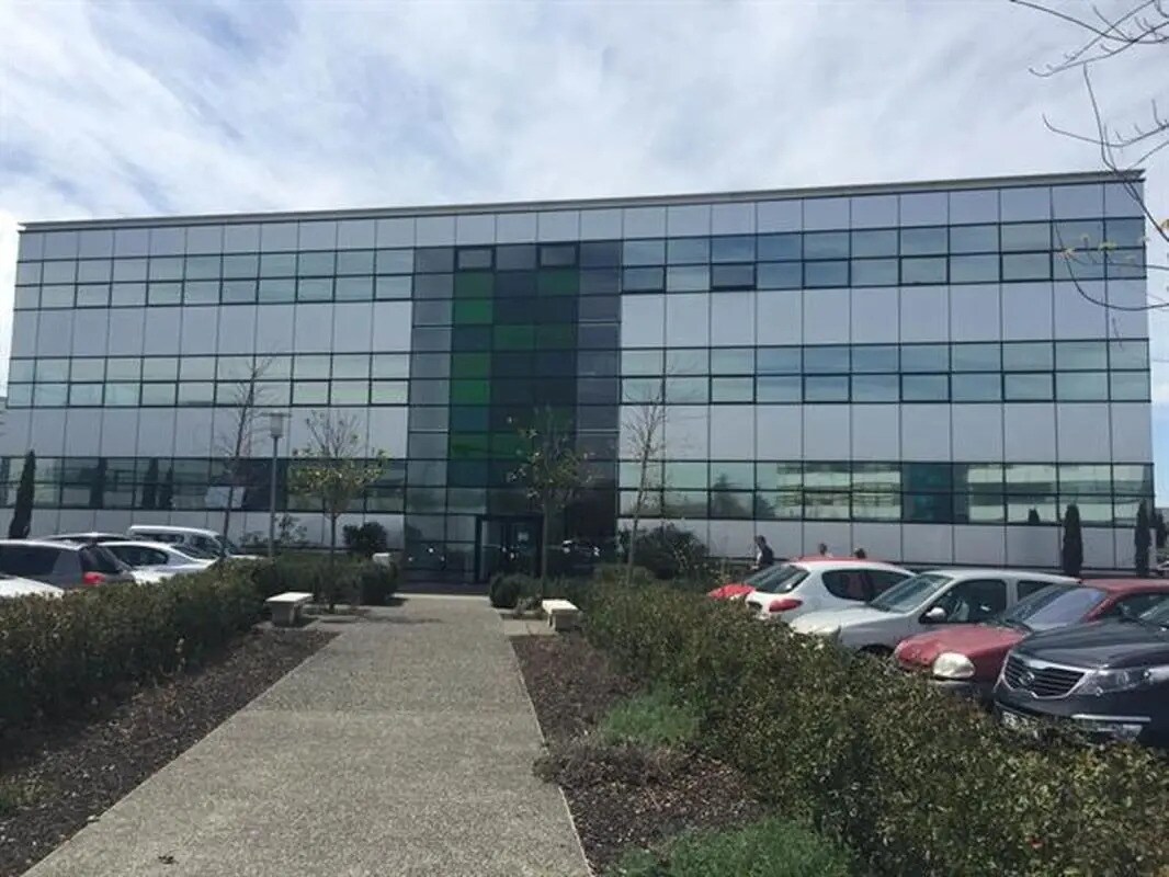 Rue Du Professeur Jammes, Toulouse for lease Building Photo- Image 1 of 13