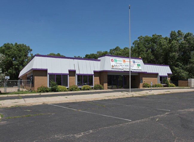 More details for 1604 Brookdale Dr, Brooklyn Park, MN - Retail for Sale