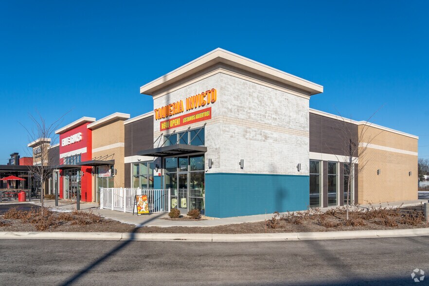 2811 Mannheim Rd, Des Plaines, IL for lease - Primary Photo - Image 1 of 15
