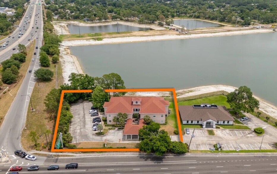 453 N Kirkman Rd, Orlando, FL à louer - Photo du bâtiment - Image 3 de 5