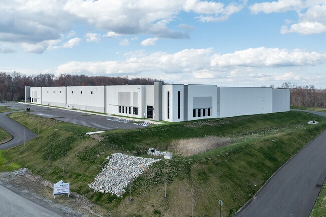 More details for 744 Excel Dr, Hunker, PA - Industrial for Lease