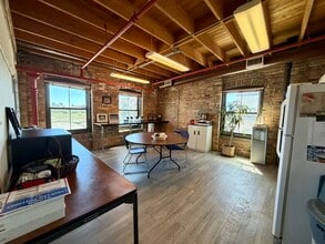 1525 W Homer St, Chicago, IL for lease Interior Photo- Image 2 of 24