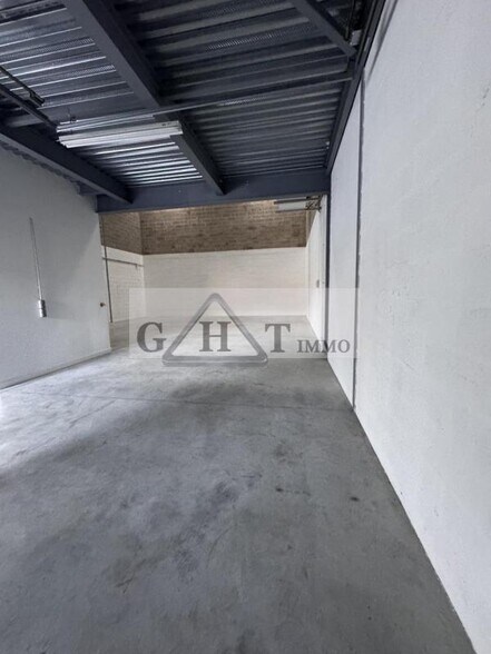 Industrial in Bussy-Saint-Martin for lease - Interior Photo - Image 3 of 5