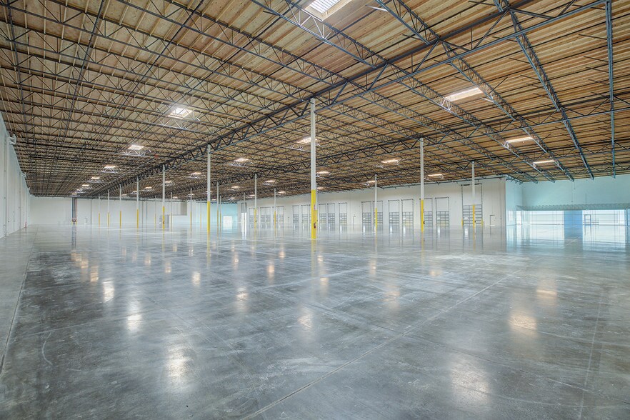 1619 Boeing Way, Stockton, CA à louer - Photo intérieure - Image 3 de 6