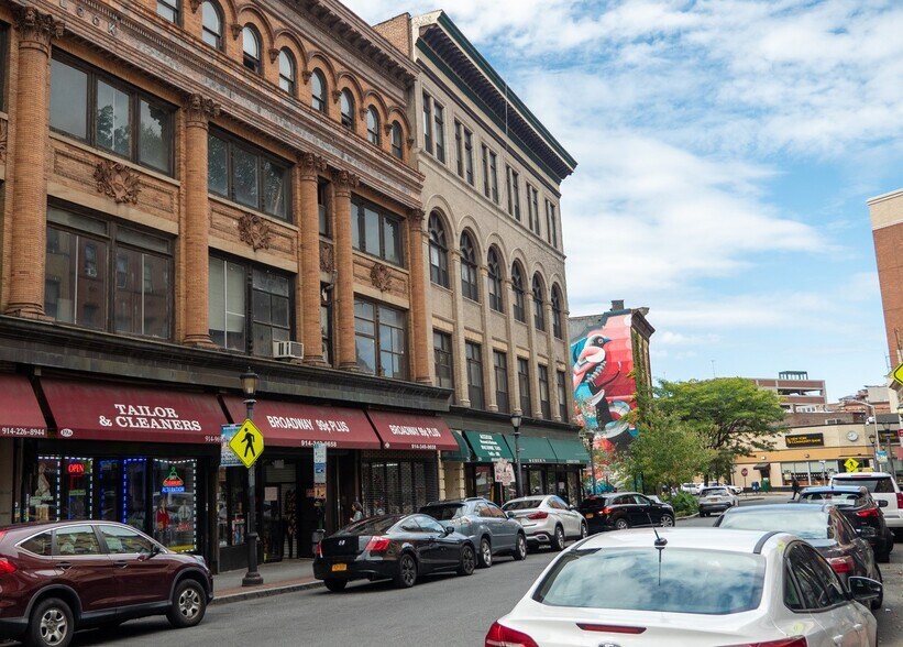 25-29 N Broadway, Yonkers, NY à vendre - Photo du bâtiment - Image 2 de 7