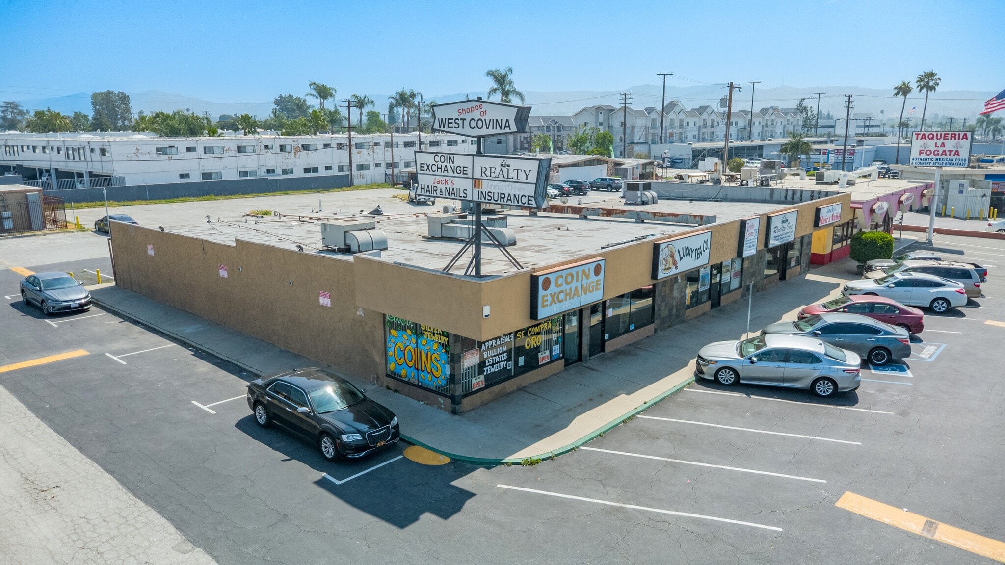 320-326 N Azusa Ave, West Covina, CA for lease Primary Photo- Image 1 of 6