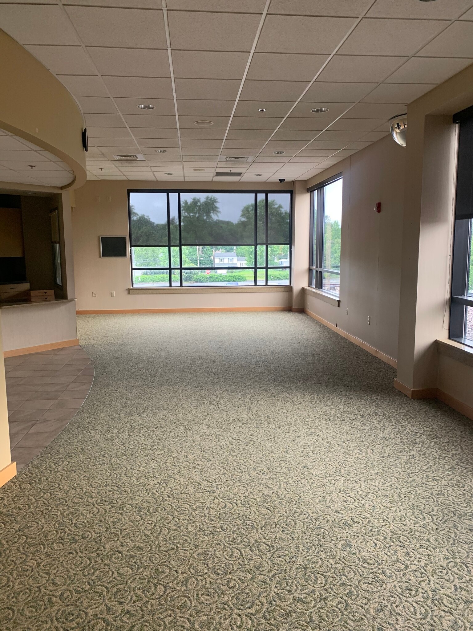 730 Eden Rd, Lancaster, PA for lease Interior Photo- Image 1 of 12
