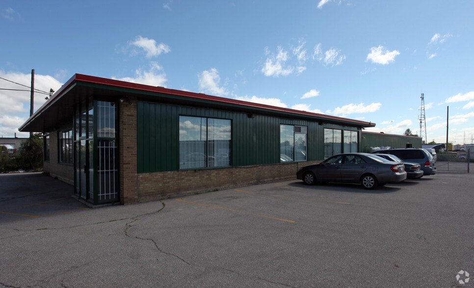1153 Martin Grove Rd, Toronto, ON for lease - Primary Photo - Image 1 of 1